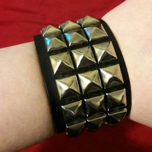 Vintage Hot Topic Pyramid Stud
Cuff
